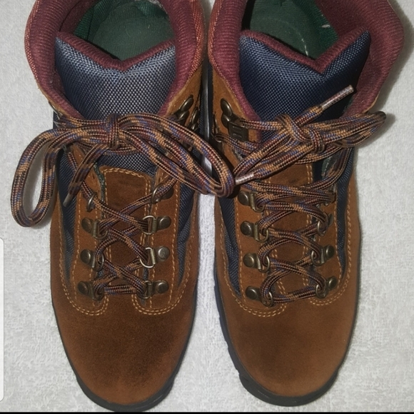 vintage timberland hiking boots